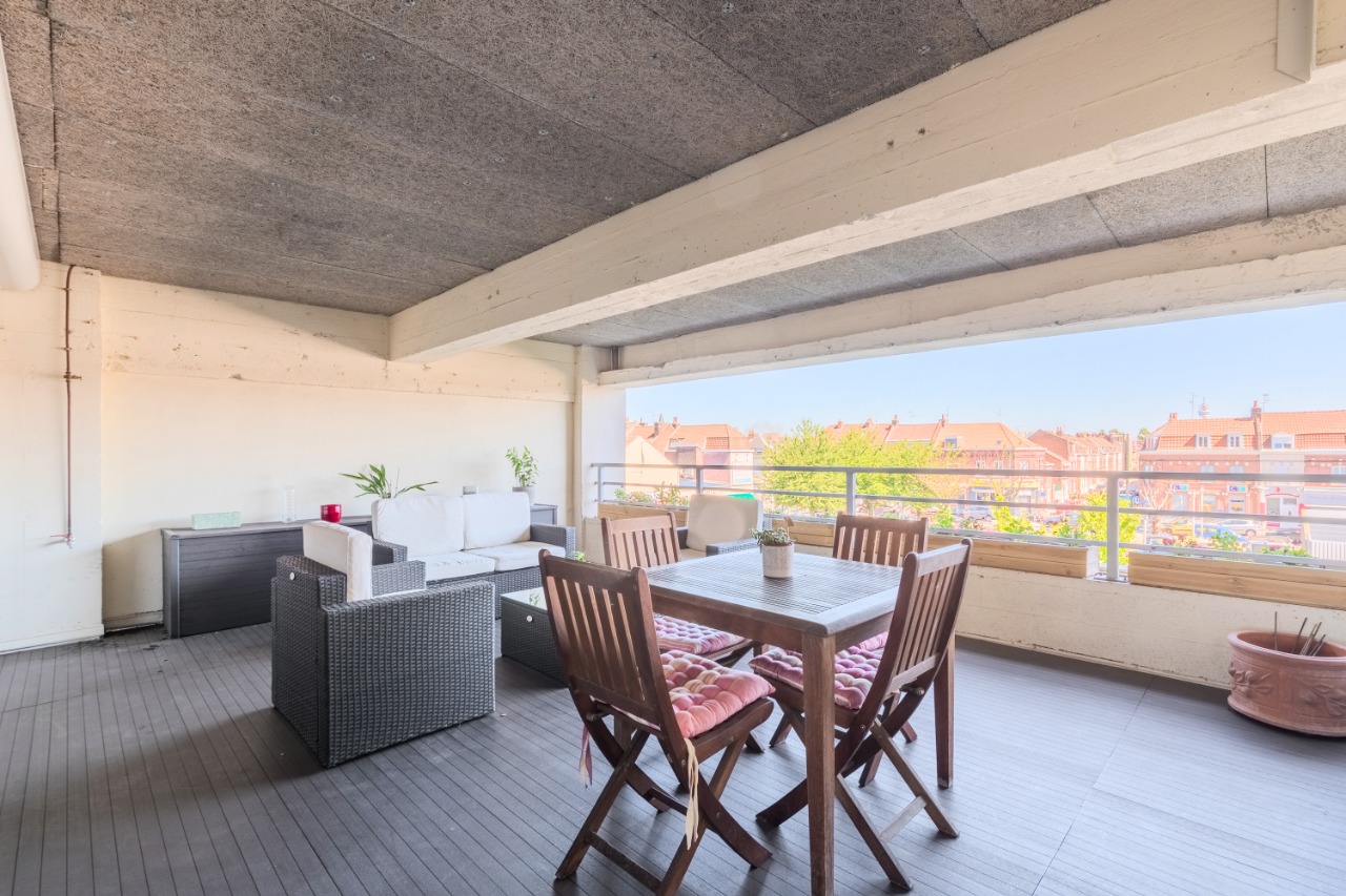 Loft triplex 4 chambres 1 bureau  une loggia de 28m Photo 6 - Paris Lille Immobilier