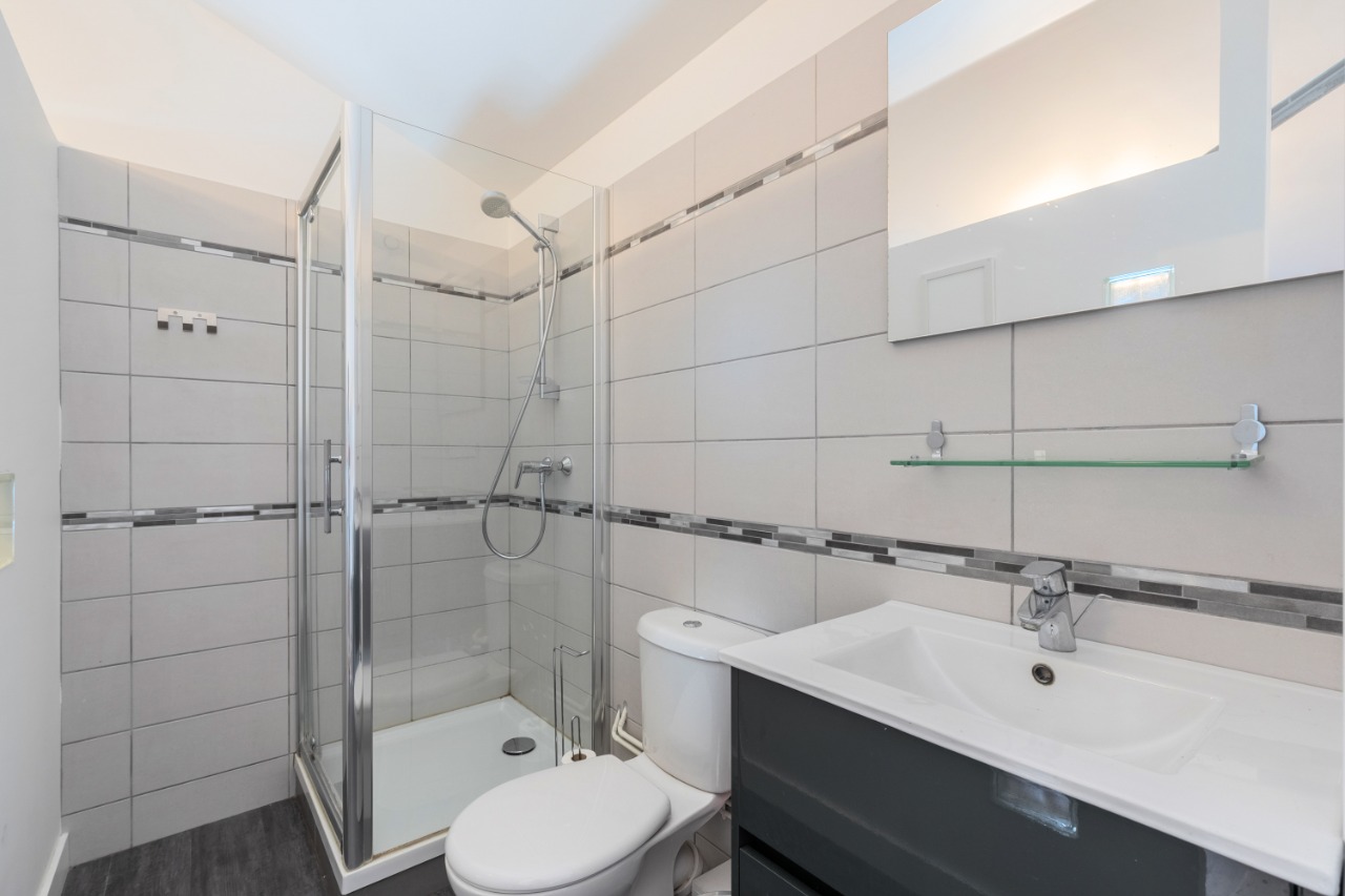 Loft triplex 4 chambres 1 bureau  une loggia de 28m Photo 9 - Paris Lille Immobilier
