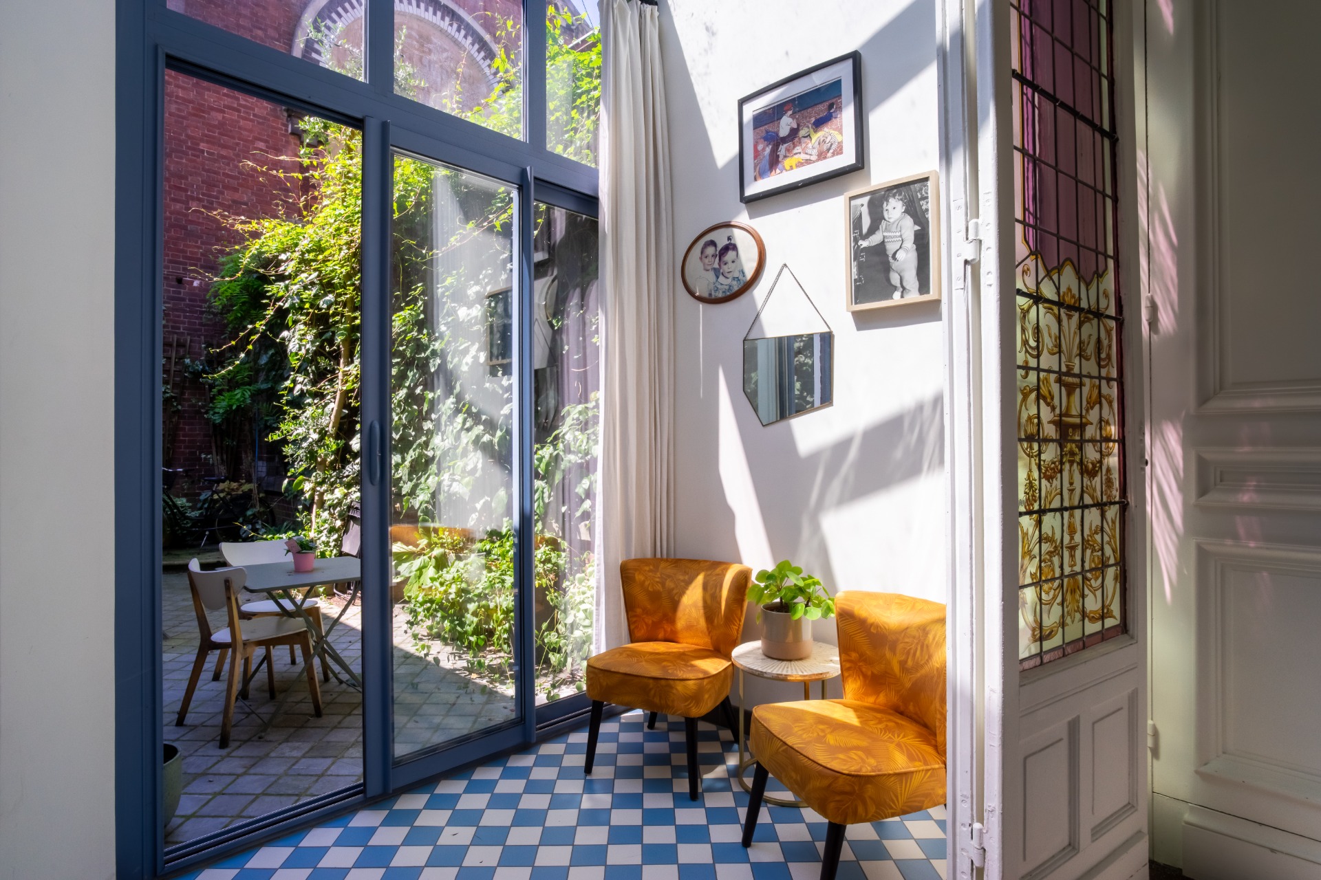 Superbe appartement rez-de-jardin avec cour Photo 1 - Paris Lille Immobilier